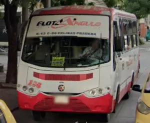 Bus de Flota Angulo Alameda Placa Amarilla